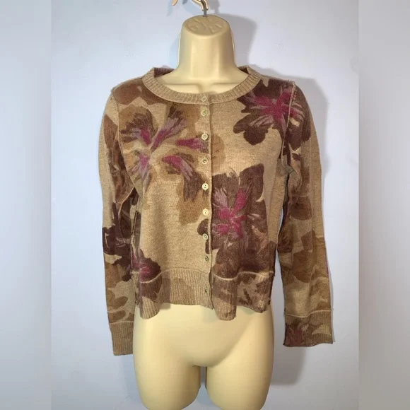 NATURAL LIFE Floral Button-Front Cardigan Sweater in Beige, Pink, Green, Gold - Picture 4 of 11